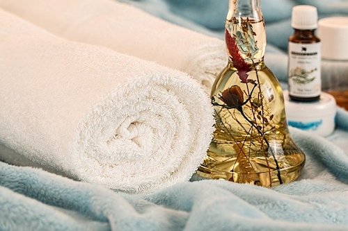 Towels and oils for a massage
